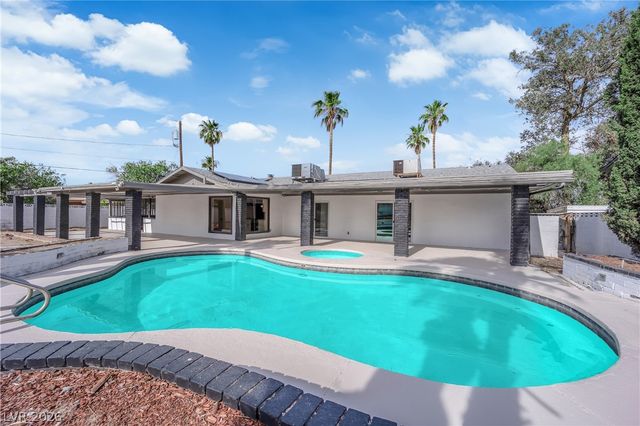 2845 Rosanna Street, Las Vegas, NV 89117