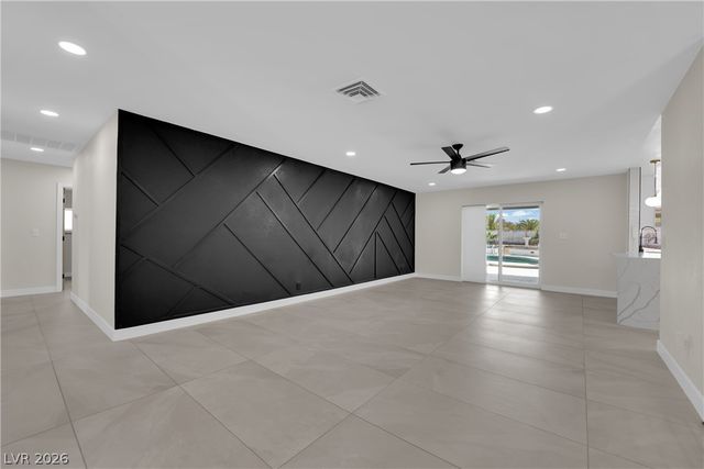 2845 Rosanna Street, Las Vegas, NV 89117