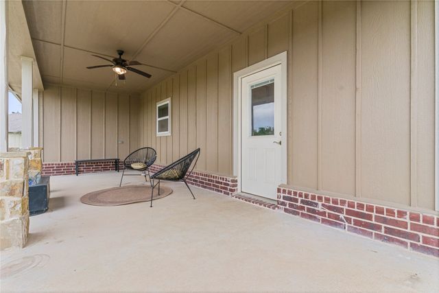 139 Kriston Lane, Springtown, TX 76082