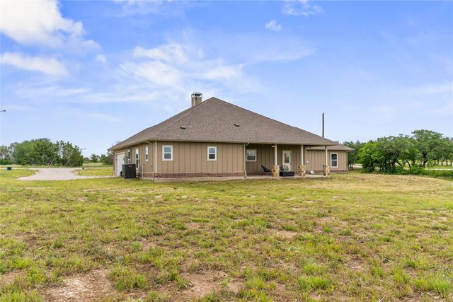 139 Kriston Lane, Springtown, TX 76082