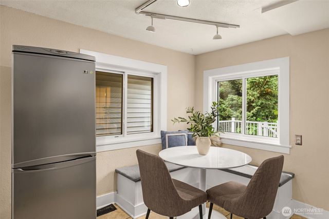 6241 6th Avenue NW, Seattle, WA 98107