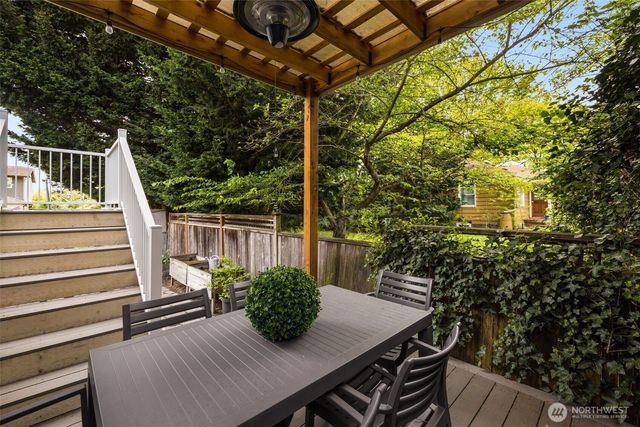 6241 6th Avenue NW, Seattle, WA 98107