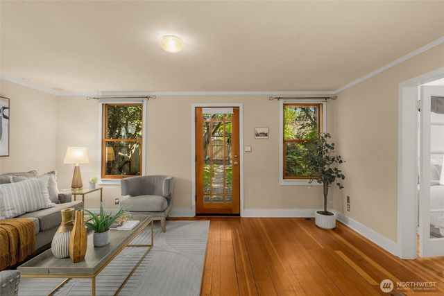 6241 6th Avenue NW, Seattle, WA 98107