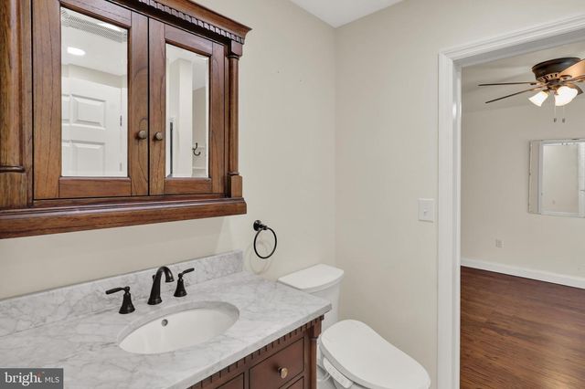 19 FOXCHASE LN, Lebanon, PA 17042