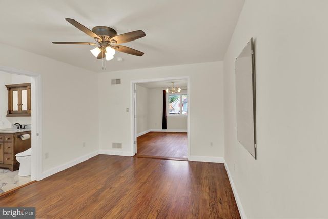 19 FOXCHASE LN, Lebanon, PA 17042