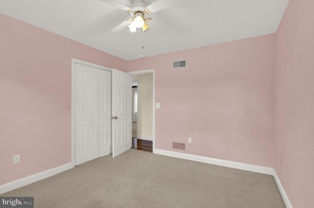 19 FOXCHASE LN, Lebanon, PA 17042