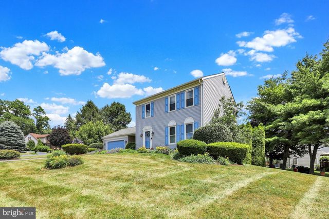 19 FOXCHASE LN, Lebanon, PA 17042