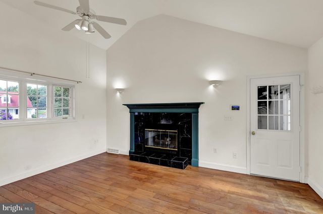 19 FOXCHASE LN, Lebanon, PA 17042