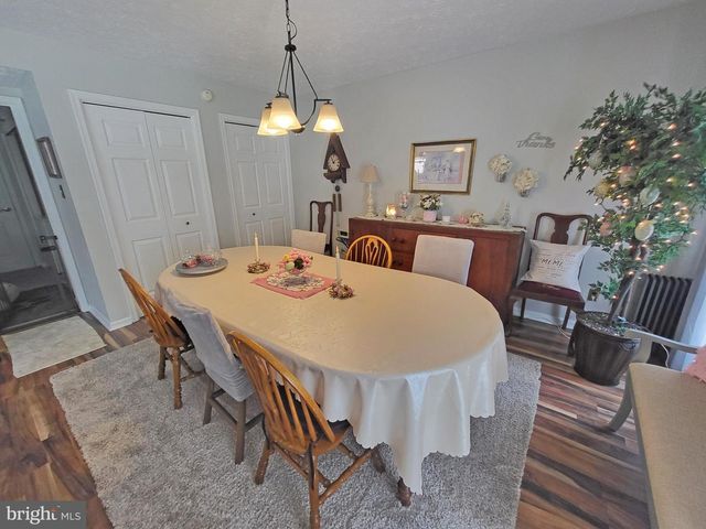 267 STONEGATE CIR S, Chambersburg, PA 17201