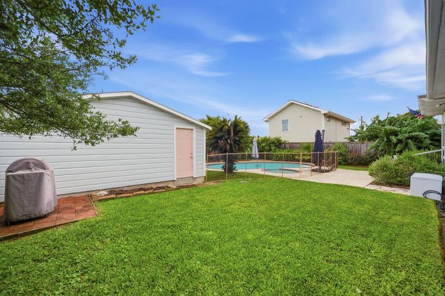 4509 Sherman Boulevard, Galveston, TX 77551