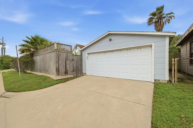 4509 Sherman Boulevard, Galveston, TX 77551