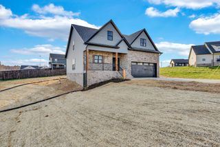2600 Spring Arbor Ct, Cookeville, TN 38501