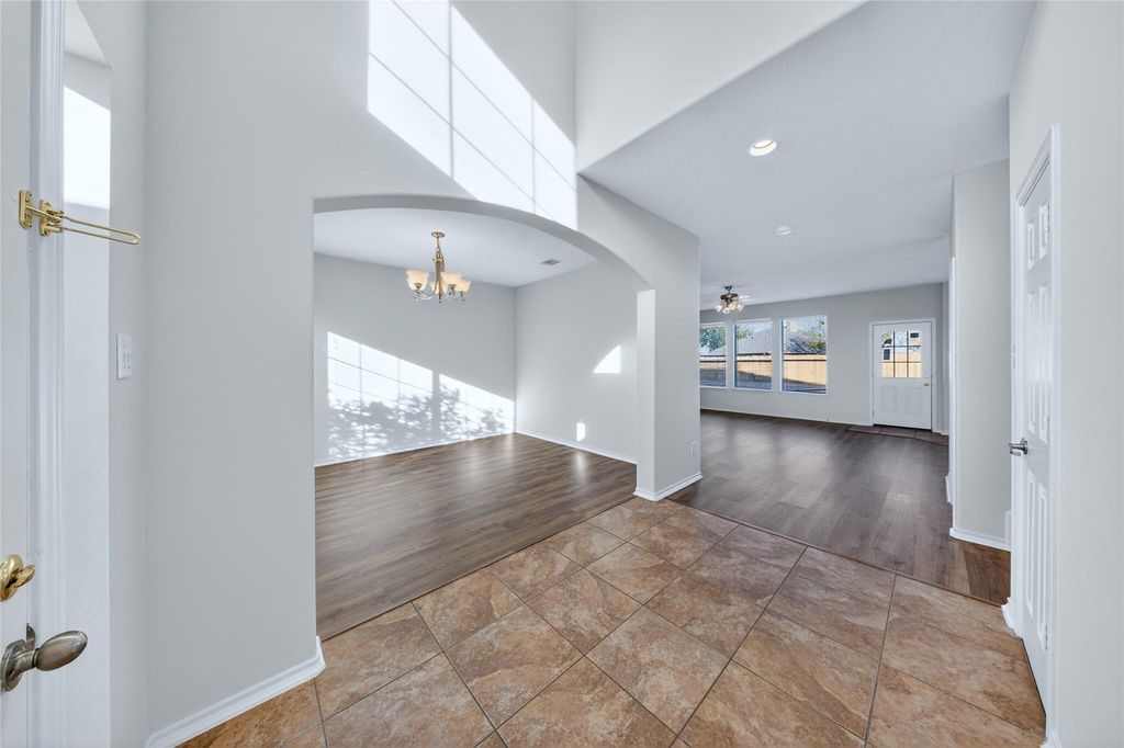 16814 Dunsford Court, Houston, TX 77083