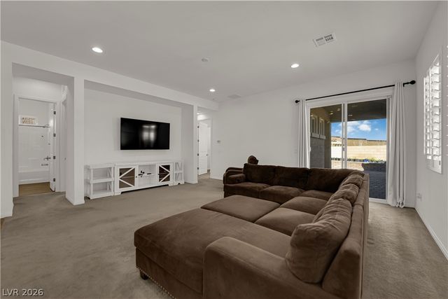 10774 Blackrock Canyon Avenue, Las Vegas, NV 89166