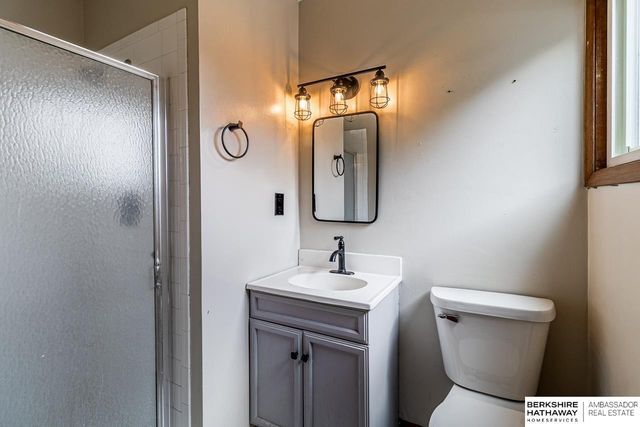 12736 Weir Street, Omaha, NE 68137