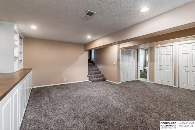 12736 Weir Street, Omaha, NE 68137