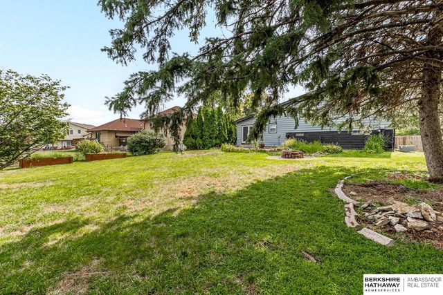 12736 Weir Street, Omaha, NE 68137
