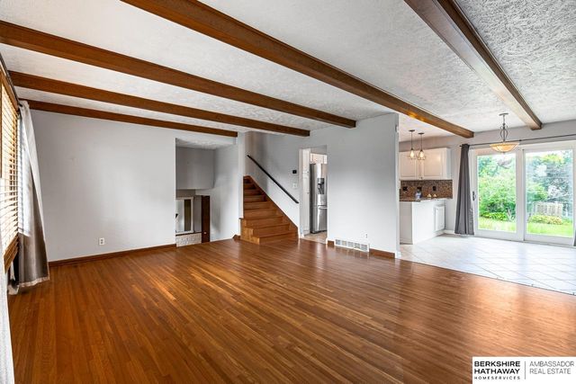 12736 Weir Street, Omaha, NE 68137