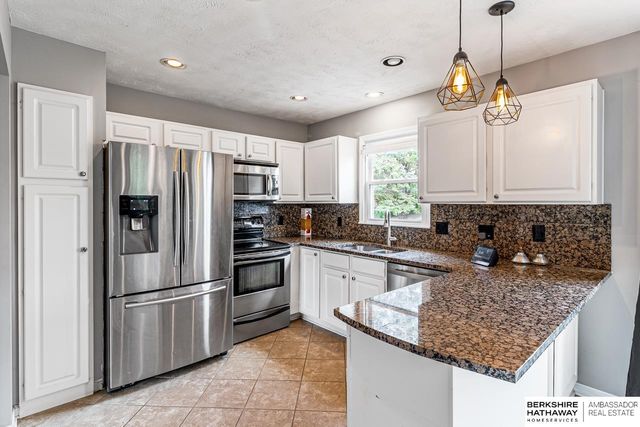 12736 Weir Street, Omaha, NE 68137