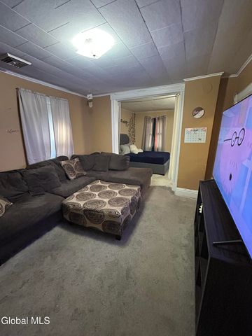 418 7th Avenue, Troy, NY 12182