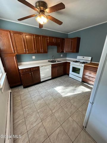 418 7th Avenue, Troy, NY 12182