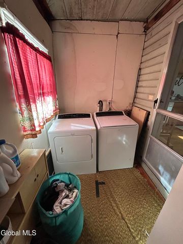 418 7th Avenue, Troy, NY 12182