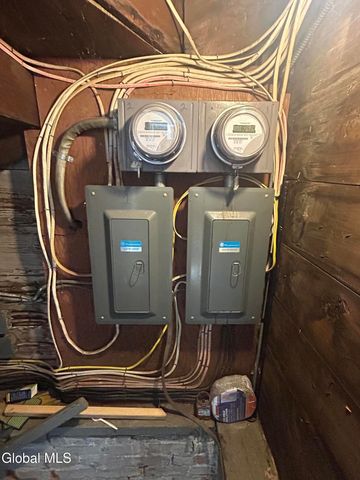 418 7th Avenue, Troy, NY 12182