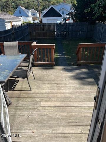 418 7th Avenue, Troy, NY 12182