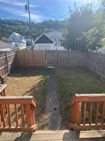 418 7th Avenue, Troy, NY 12182