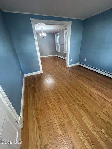 418 7th Avenue, Troy, NY 12182