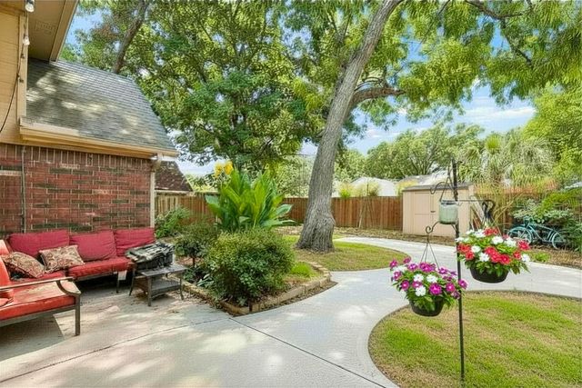 1909 Pecan Ridge Drive, Rowlett, TX 75088