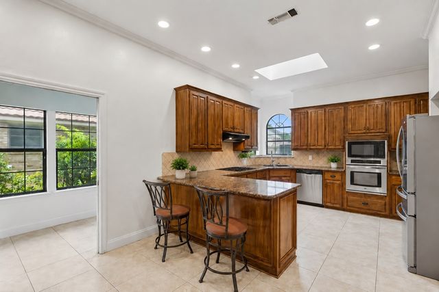 1909 Pecan Ridge Drive, Rowlett, TX 75088