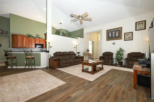 877 KENSINGTON GARDENS COURT, Oviedo, FL 32765