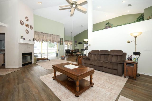 877 KENSINGTON GARDENS COURT, Oviedo, FL 32765
