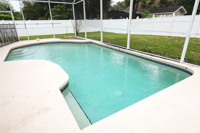 877 KENSINGTON GARDENS COURT, Oviedo, FL 32765