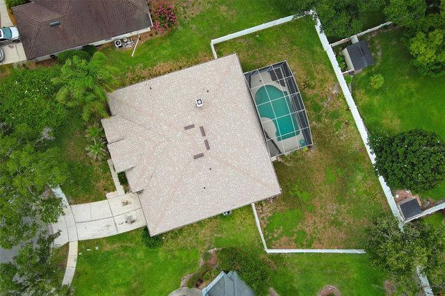 877 KENSINGTON GARDENS COURT, Oviedo, FL 32765