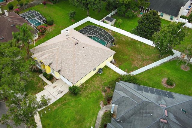 877 KENSINGTON GARDENS COURT, Oviedo, FL 32765