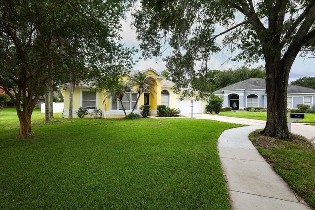 877 KENSINGTON GARDENS COURT, Oviedo, FL 32765