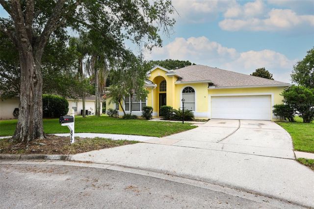877 KENSINGTON GARDENS COURT, Oviedo, FL 32765
