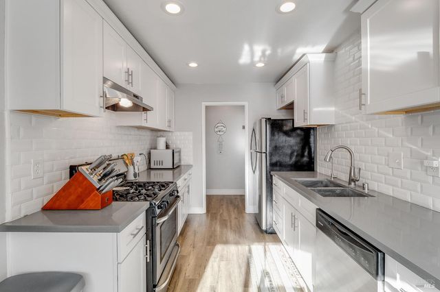 232 Aragon St, Vallejo, CA 94591