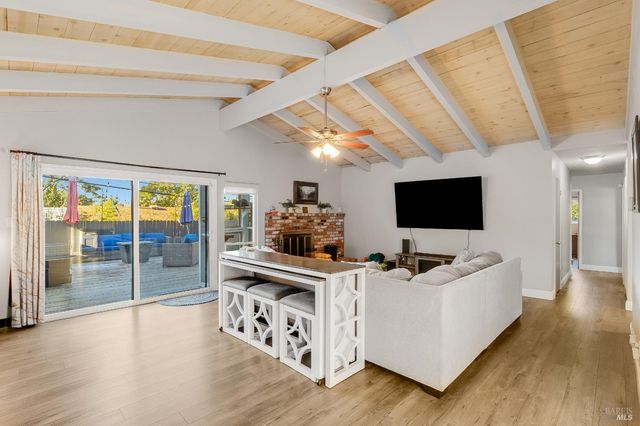 232 Aragon St, Vallejo, CA 94591