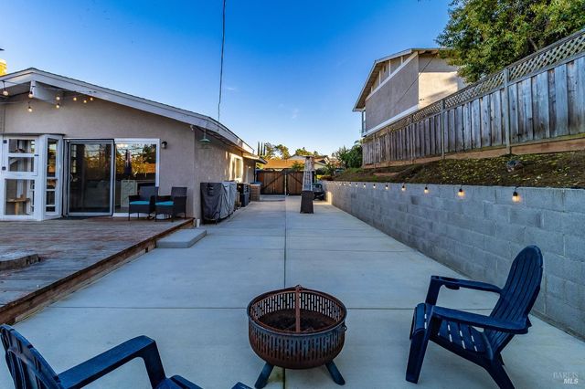 232 Aragon St, Vallejo, CA 94591