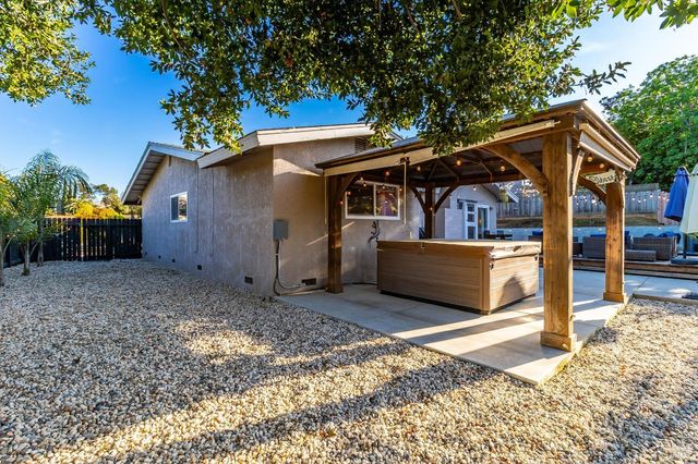 232 Aragon St, Vallejo, CA 94591