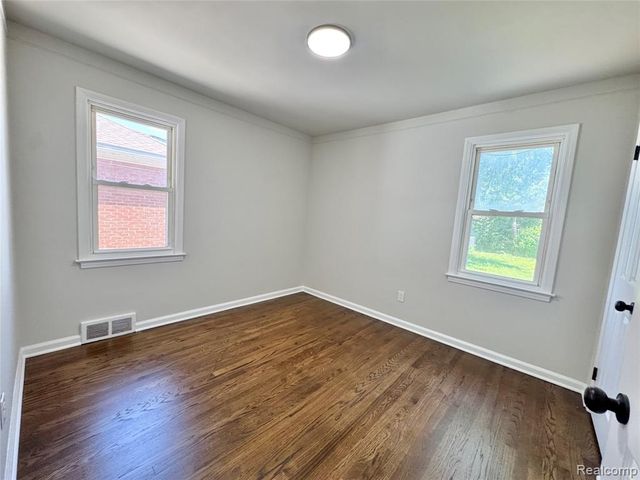7751 Cortland Avenue, Allen Park, MI 48101