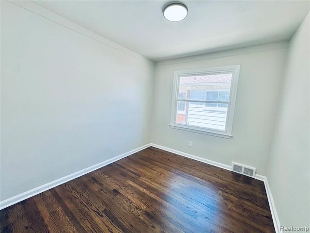 7751 Cortland Avenue, Allen Park, MI 48101