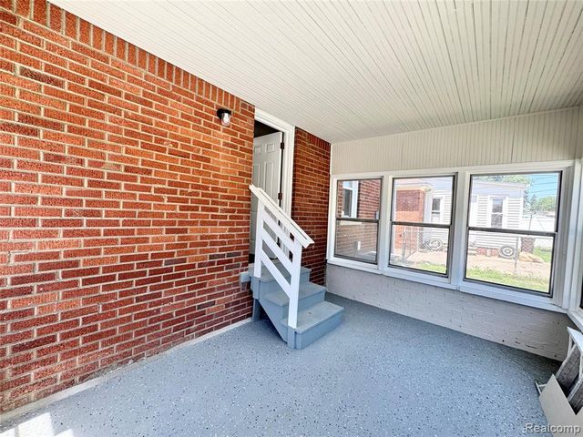7751 Cortland Avenue, Allen Park, MI 48101