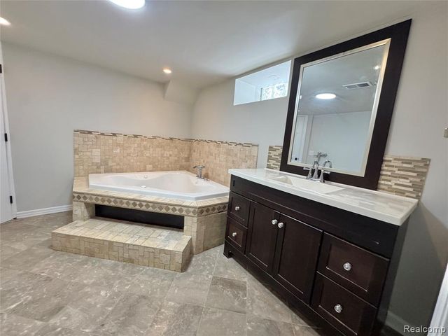 7751 Cortland Avenue, Allen Park, MI 48101