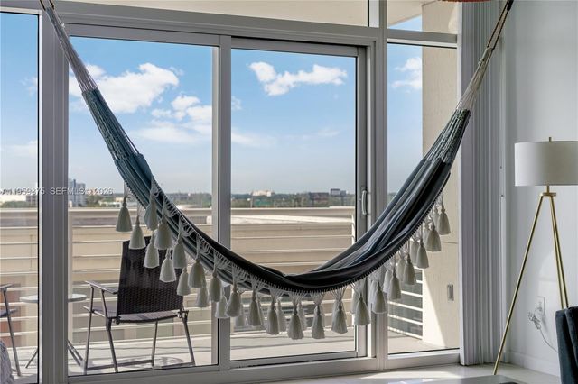 3250 NE 1st Ave 713, Miami, FL 33137