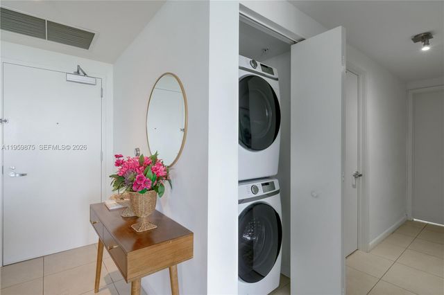 3250 NE 1st Ave 713, Miami, FL 33137