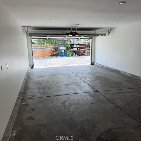 5874 Towne, Los Angeles, CA 90003